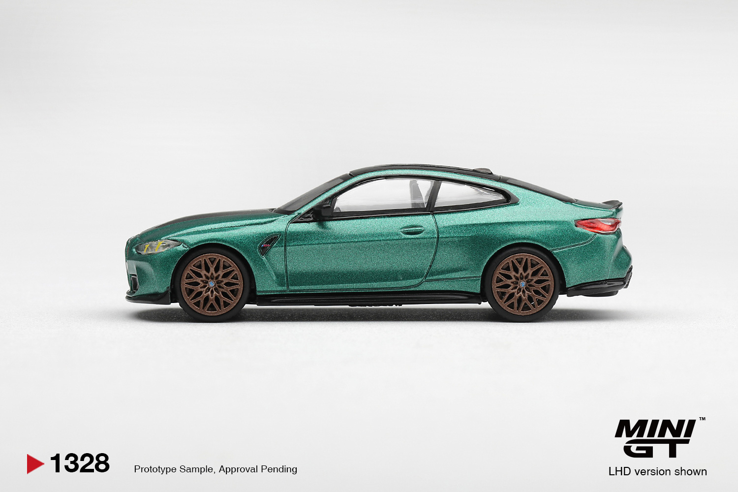 MINIGT 1/64 BMW M4 CS Frozen I - Magazines ulasan dan harga